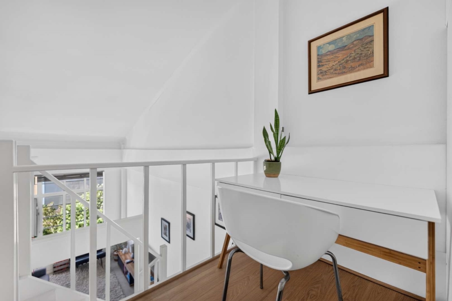 1 Bedroom Property for Sale in Gardens Western Cape